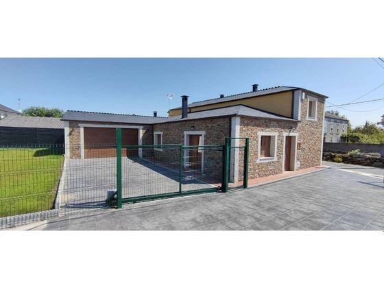 Foto 1 de Casa en venta en Corgo (O) de 4 habitaciones con terraza y garaje