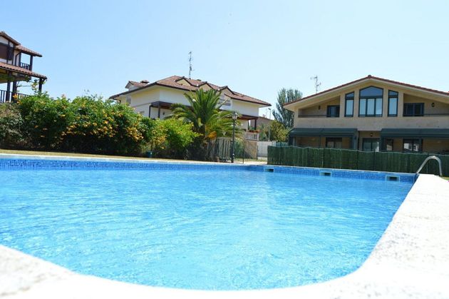 Foto 2 de Xalet en venda a paseo Aritzalde de 5 habitacions amb terrassa i piscina
