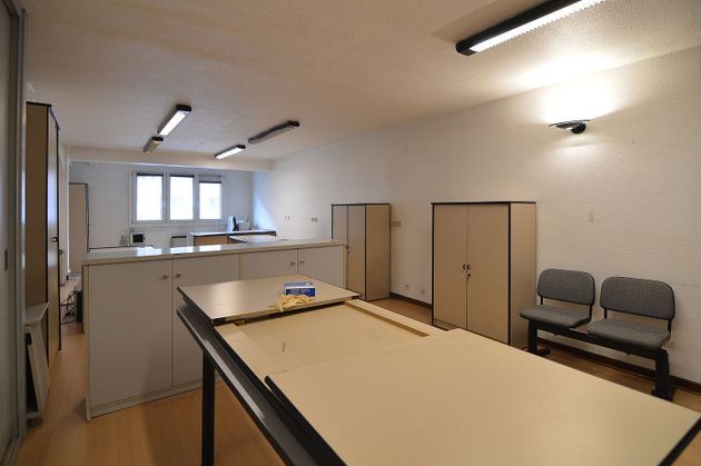 Foto 1 de Venta de oficina en calle De Iturrama de 59 m²