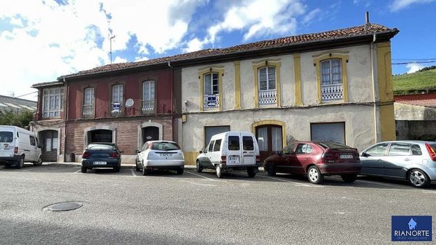 Foto 1 de Xalet en venda a Luanco - Aramar - Antromero de 8 habitacions i 450 m²
