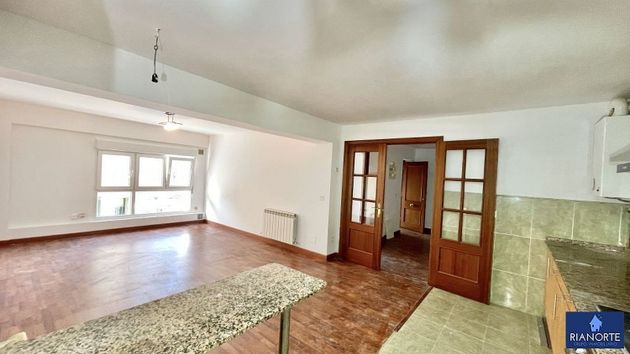 Foto 1 de Pis en venda a Luanco - Aramar - Antromero de 3 habitacions amb terrassa i calefacció