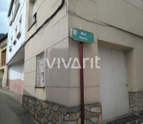 Foto 2 de Venta de casa en calle Do Rego de 1 habitación y 70 m²