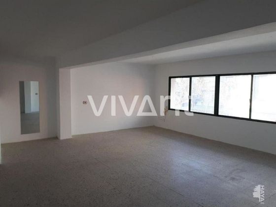Foto 1 de Oficina en venda a Vilagarcía de 105 m²