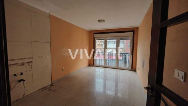 Foto 1 de Pis en venda a calle Xose Ramon Fdez Barreiro de 2 habitacions amb terrassa i garatge