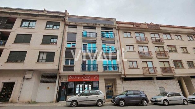 Foto 2 de Pis en venda a calle Xose Ramon Fdez Barreiro de 2 habitacions amb terrassa i garatge