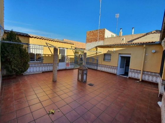 Foto 1 de Casa en venda a Viso del Marqués de 4 habitacions amb terrassa i balcó