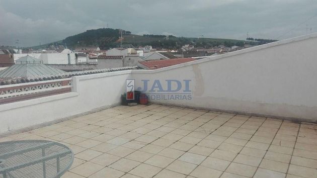 Foto 1 de Xalet en venda a Valdepeñas de 4 habitacions amb terrassa i garatge