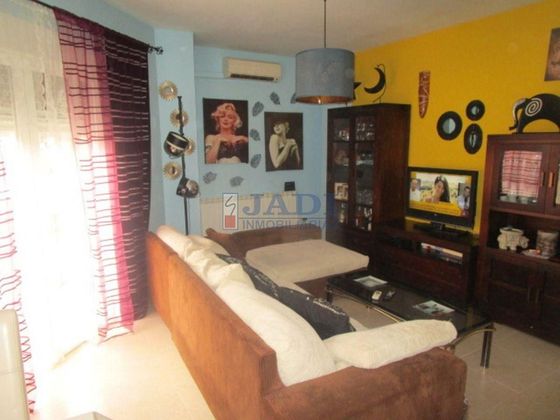 Foto 2 de Piso en venta en Valdepeñas de 3 habitaciones con garaje y aire acondicionado