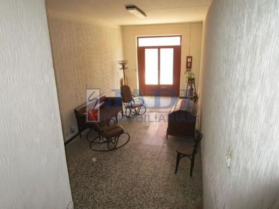 Foto 2 de Casa en venda a Santa Cruz de Mudela de 5 habitacions amb terrassa i balcó
