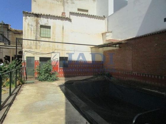 Foto 2 de Casa en venda a Valdepeñas de 7 habitacions amb terrassa i piscina