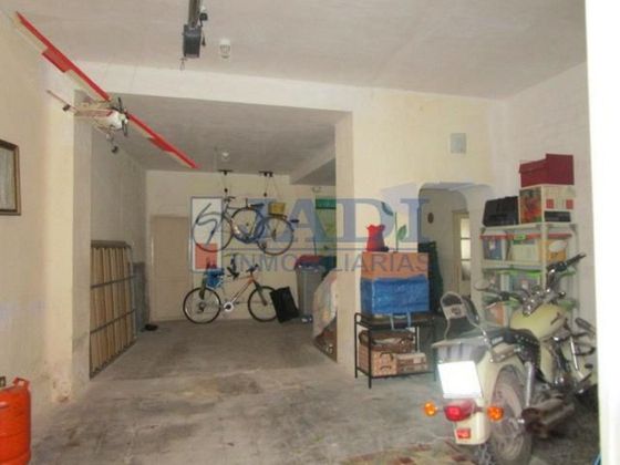 Foto 2 de Casa en venda a Valdepeñas de 2 habitacions amb terrassa i garatge