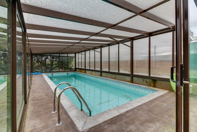 Foto 2 de Casa en venda a Villamayor de 4 habitacions amb terrassa i piscina