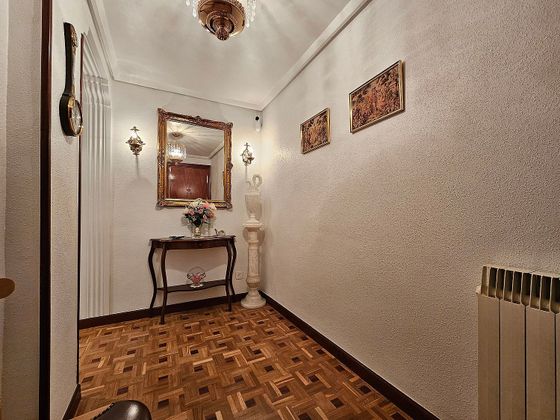 Foto 2 de Pis en venda a Coronación de 3 habitacions amb terrassa i calefacció