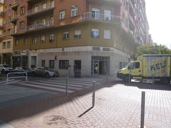 Foto 1 de Alquiler de local en calle De Olite de 168 m²