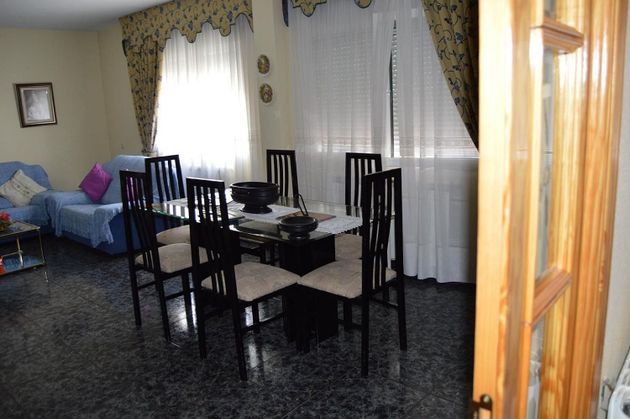Foto 2 de Casa en venda a Torrubia del Campo de 3 habitacions amb terrassa i mobles