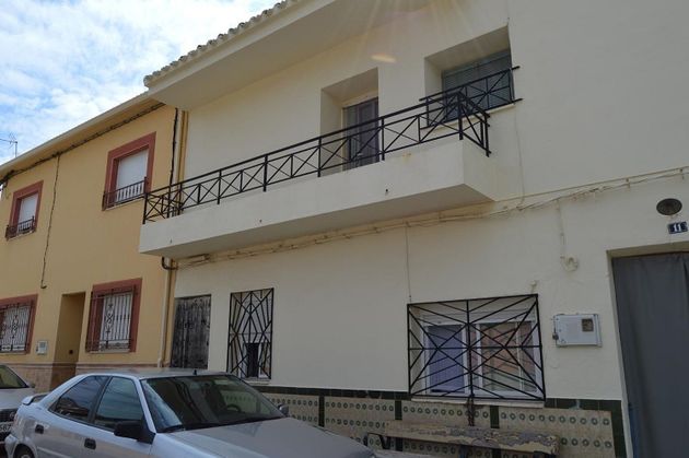 Foto 2 de Venta de casa en Horcajo de Santiago de 5 habitaciones con balcón