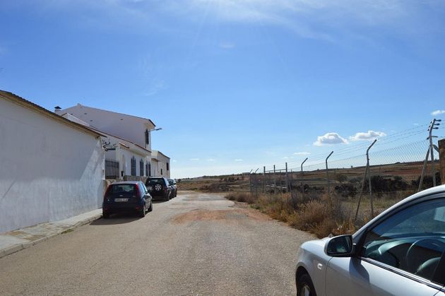 Foto 2 de Venta de terreno en Hinojosos (Los) de 1050 m²