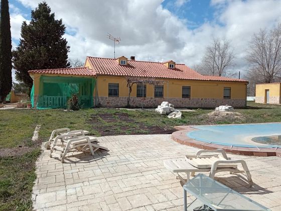 Foto 1 de Xalet en venda a Villar de Cañas de 4 habitacions amb terrassa i piscina
