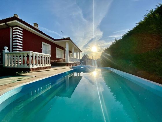 Foto 2 de Casa rural en venta en Huelves de 3 habitaciones con piscina y garaje