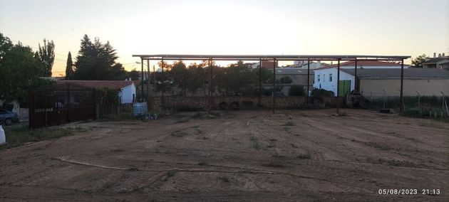 Foto 1 de Alquiler de terreno en Almendros de 2500 m²