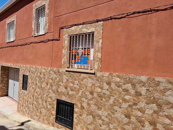 Foto 1 de Xalet en venda a Campos del Paraíso de 5 habitacions amb garatge i aire acondicionat