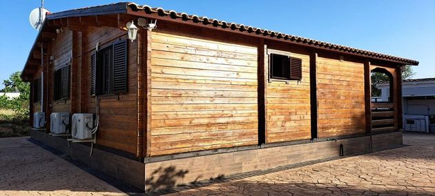 Foto 2 de Casa rural en venta en Villar de Cañas de 3 habitaciones con piscina y jardín