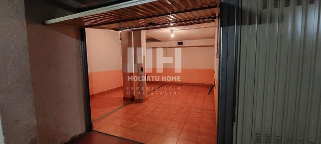 Foto 2 de Garaje en venta en Pinar - Anaka - Belaskoenea de 30 m²