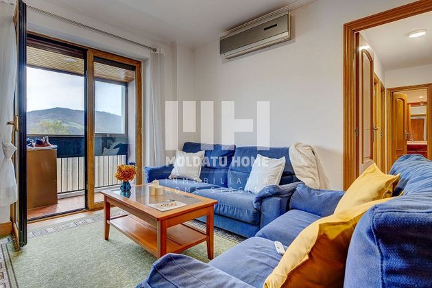 Foto 1 de Piso en venta en Capuchinos - Galtzaraborda de 3 habitaciones con terraza y balcón
