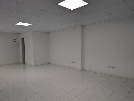 Foto 2 de Oficina en alquiler en Pinar - Anaka - Belaskoenea de 55 m²
