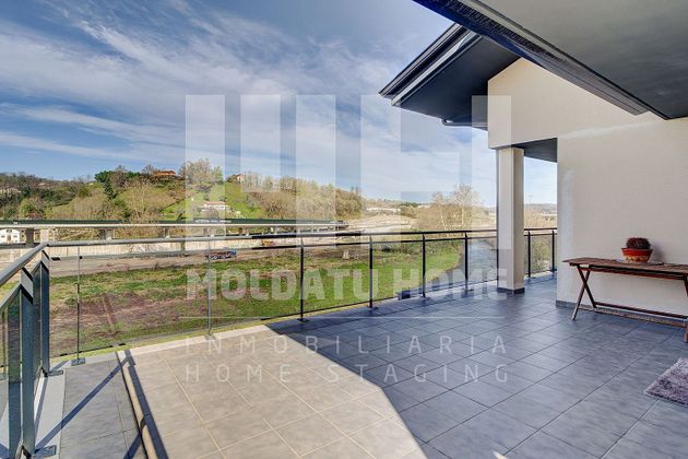 Foto 1 de Dúplex en venda a Astigarraga de 3 habitacions amb terrassa i garatge