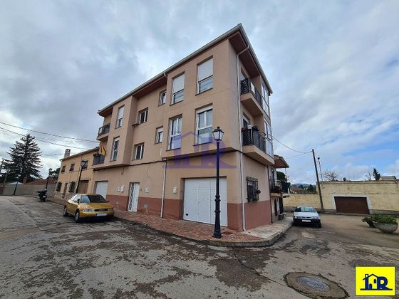 Foto 2 de Pis en venda a Arcas del Villar de 3 habitacions amb terrassa i garatge