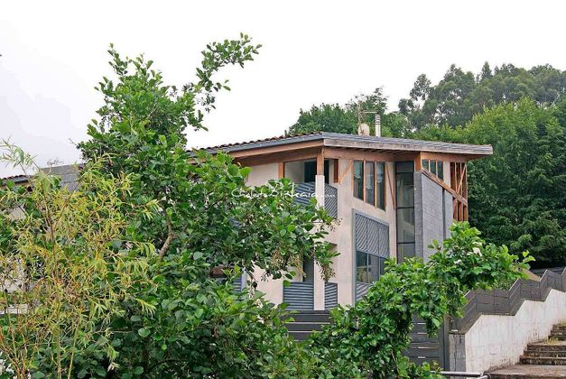 Foto 2 de Casa adossada en venda a Busturia de 3 habitacions amb terrassa i garatge