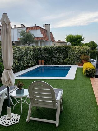 Foto 2 de Casa adosada en venta en Baiona de 4 habitaciones con terraza y piscina