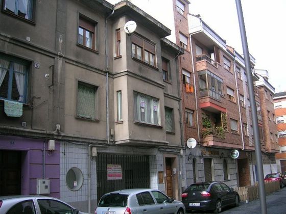 Foto 1 de Venta de chalet en calle Francisco Alonso de 6 habitaciones con terraza