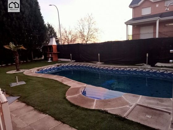 Foto 2 de Casa en venda a Illescas de 4 habitacions amb terrassa i piscina