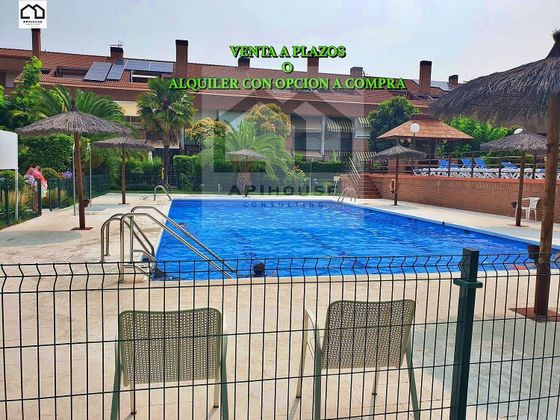 Foto 1 de Casa adossada en lloguer a Centro - Corte Inglés de 4 habitacions amb terrassa i piscina