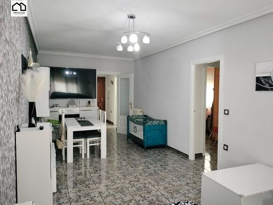 Foto 1 de Pis en venda a El Poblado - Abulagar de 3 habitacions amb terrassa i aire acondicionat