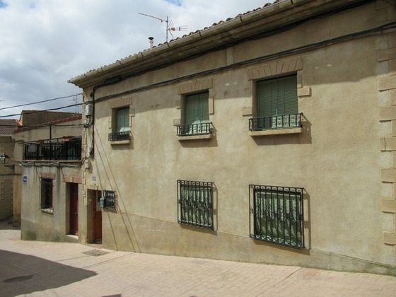 Foto 2 de Casa en venda a Navaridas de 4 habitacions amb terrassa i garatge
