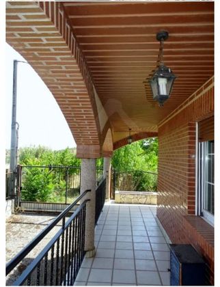 Foto 2 de Casa en venta en Huércanos de 6 habitaciones con terraza y piscina