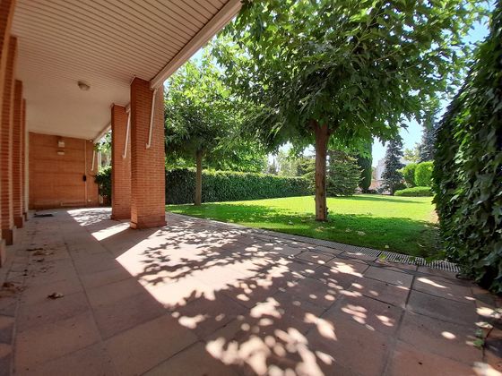 Foto 1 de Casa en venda a Cascajos - Piqueras de 6 habitacions amb terrassa i piscina