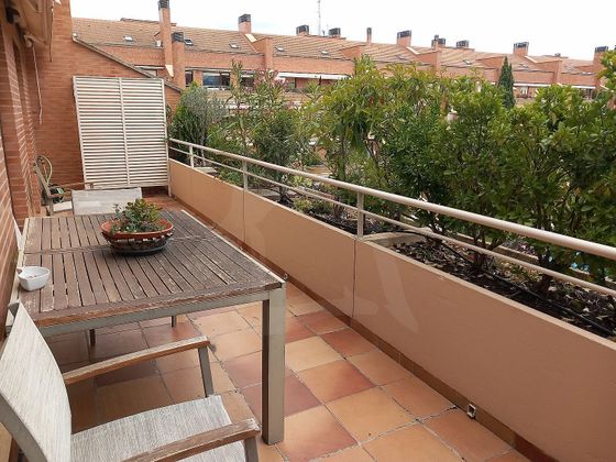 Foto 1 de Pis en venda a Lardero de 4 habitacions amb terrassa i garatge