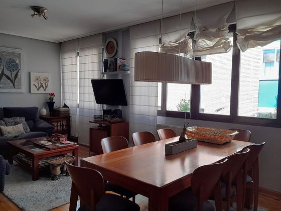 Foto 2 de Pis en venda a Centro - Logroño de 3 habitacions amb garatge i calefacció