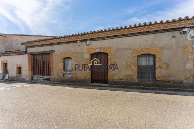 Foto 1 de Casa en venda a calle Zamora de 2 habitacions amb garatge
