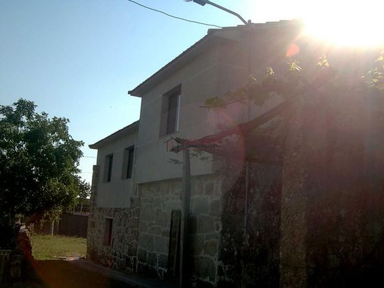Foto 1 de Chalet en venta en Amoeiro con garaje y jardín