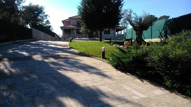 Foto 2 de Xalet en venda a San Cibrao das Viñas de 6 habitacions amb terrassa i piscina