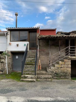 Foto 1 de Venta de chalet en Nogueira de Ramuín de 2 habitaciones con jardín y balcón