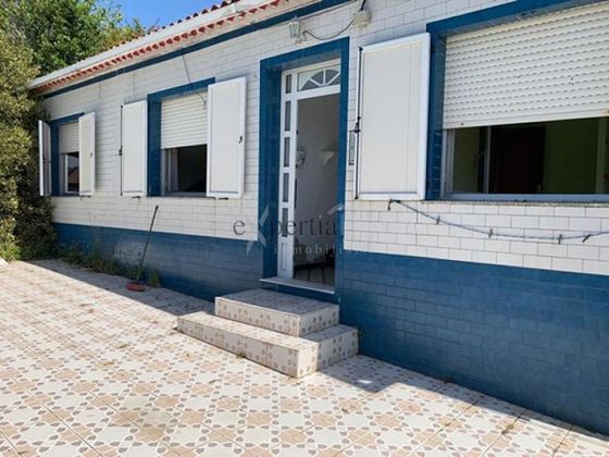 Foto 1 de Xalet en venda a Pobra do Caramiñal (A) de 4 habitacions amb garatge i jardí