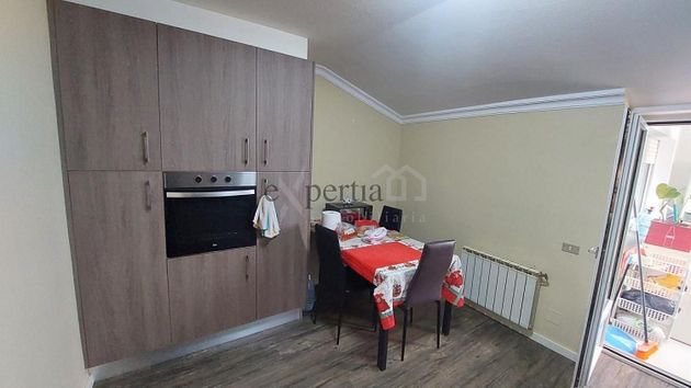 Foto 2 de Pis en venda a Boiro de 3 habitacions amb garatge i calefacció