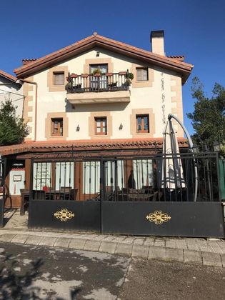 Foto 1 de Xalet en venda a barrio De Lusa de 7 habitacions amb terrassa i jardí