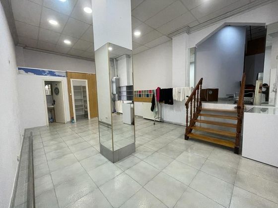 Foto 2 de Alquiler de local en calle La Porticada de 90 m²